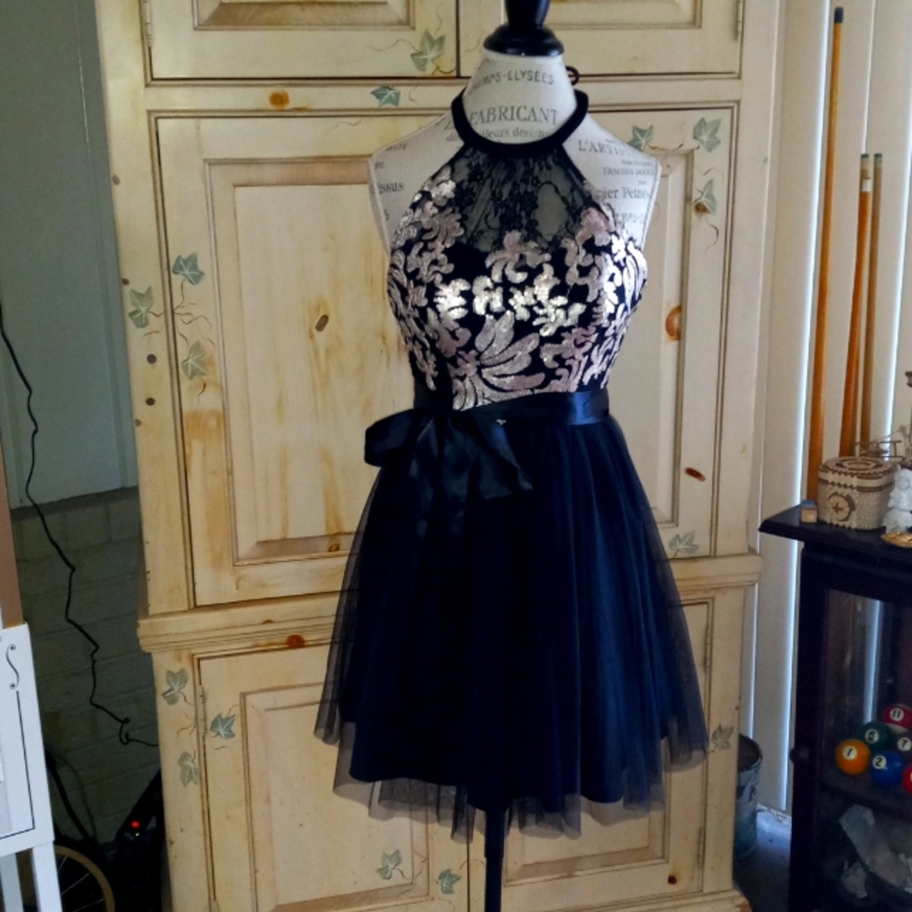 Beautiful dress!